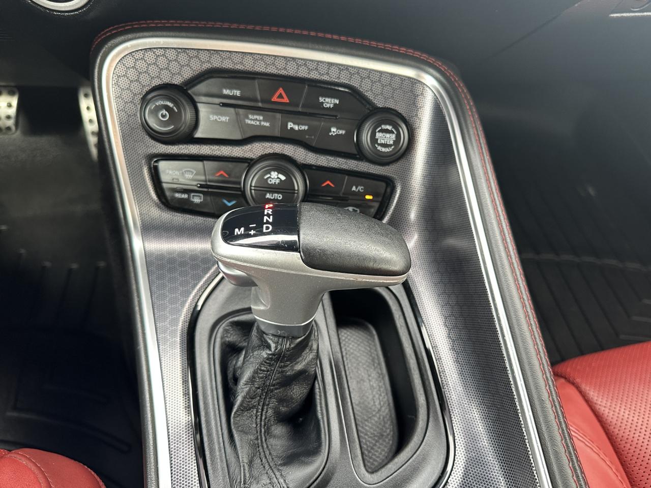 Dodge Challenger GT 2D Coupe AWD 2017