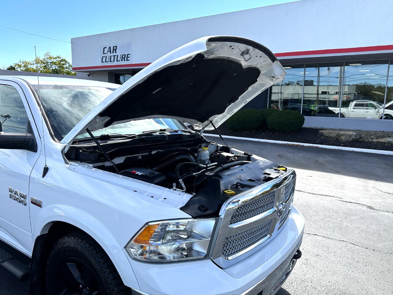 RAM 1500 SLT Crew Cab 4WD 2018