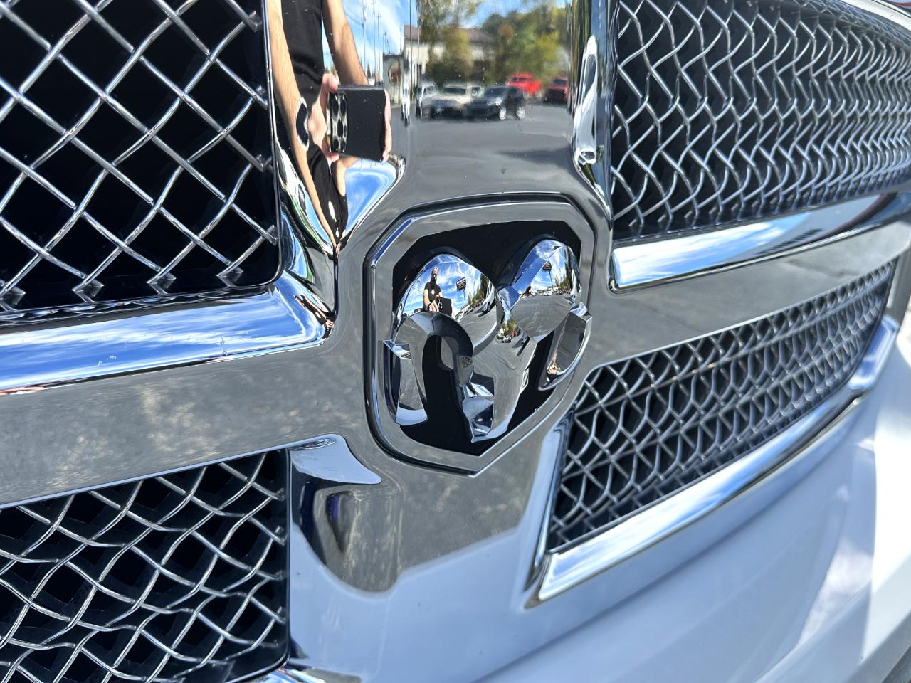 RAM 1500 SLT Crew Cab 4WD 2018