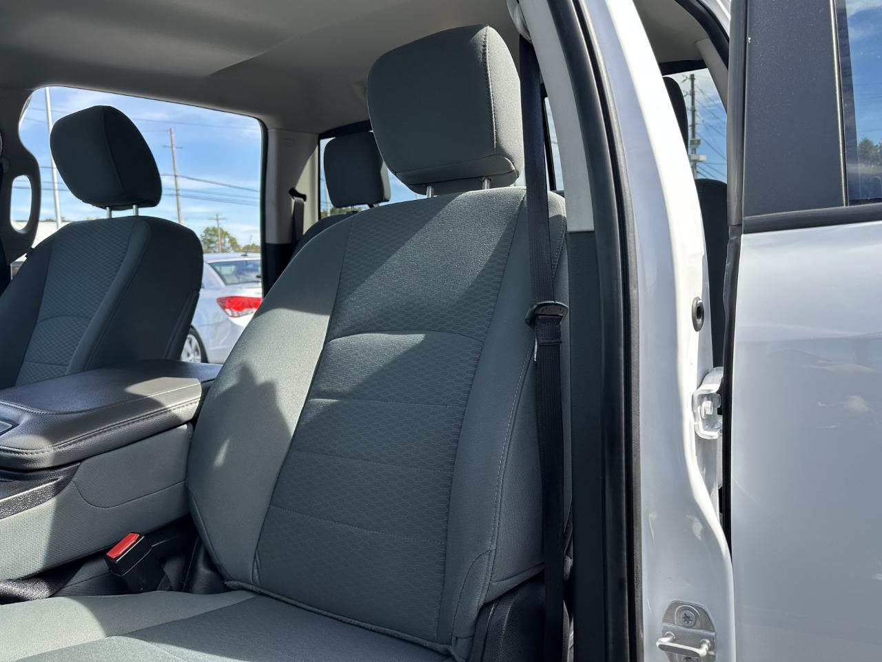 RAM 1500 SLT Crew Cab 4WD 2018