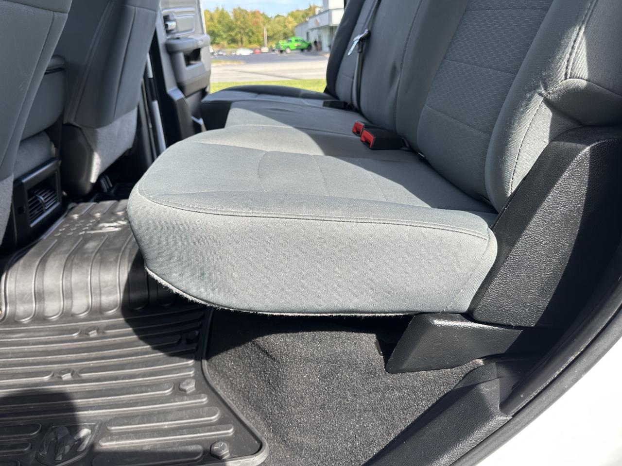 RAM 1500 SLT Crew Cab 4WD 2018