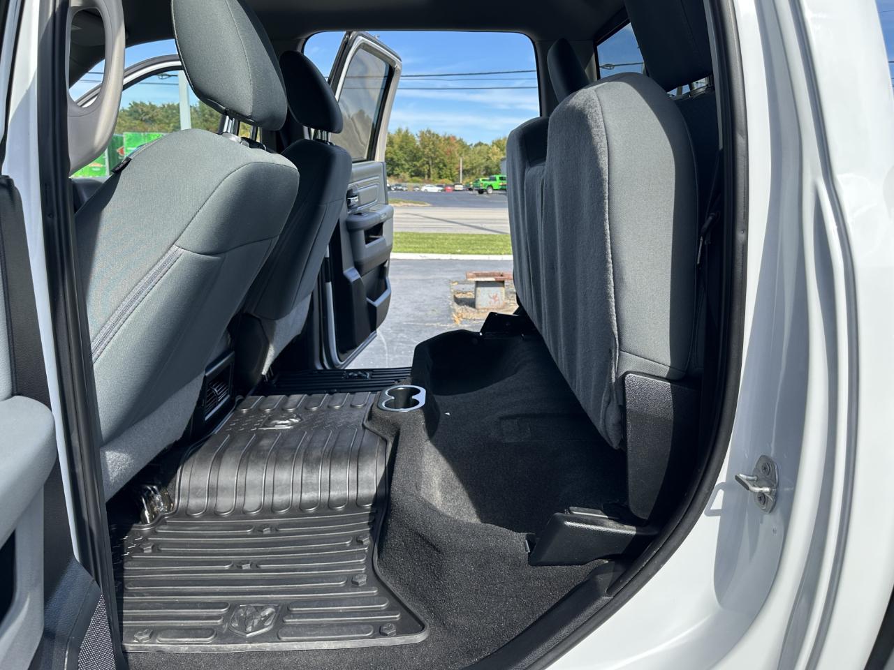 RAM 1500 SLT Crew Cab 4WD 2018