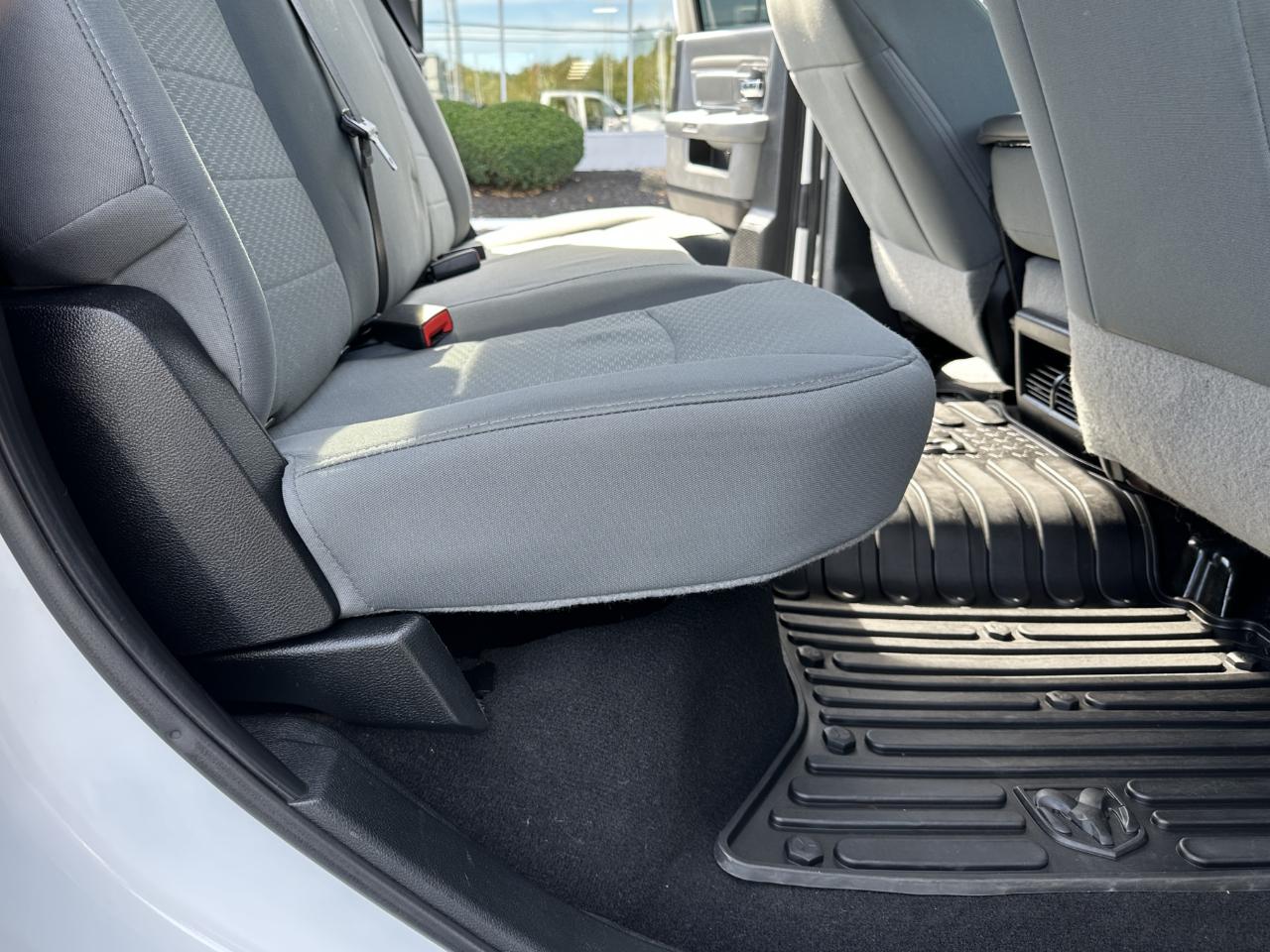 RAM 1500 SLT Crew Cab 4WD 2018