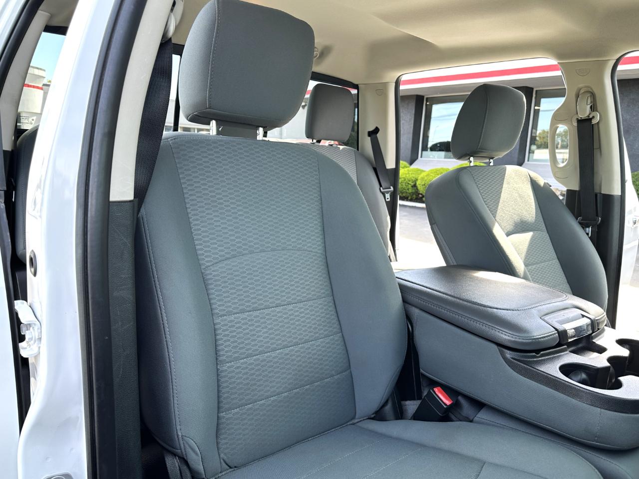 RAM 1500 SLT Crew Cab 4WD 2018