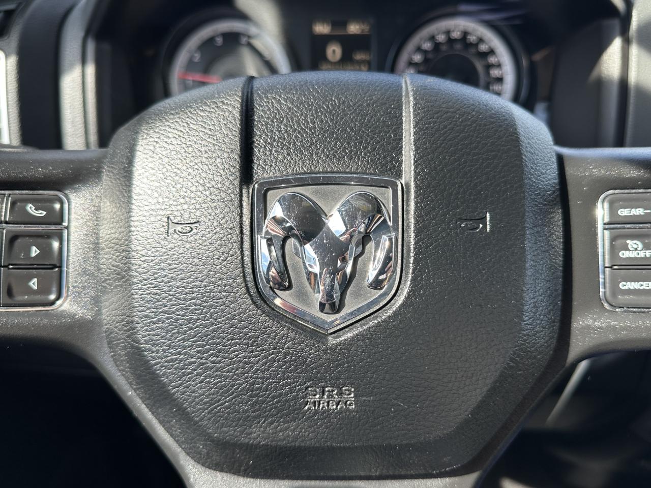 RAM 1500 SLT Crew Cab 4WD 2018
