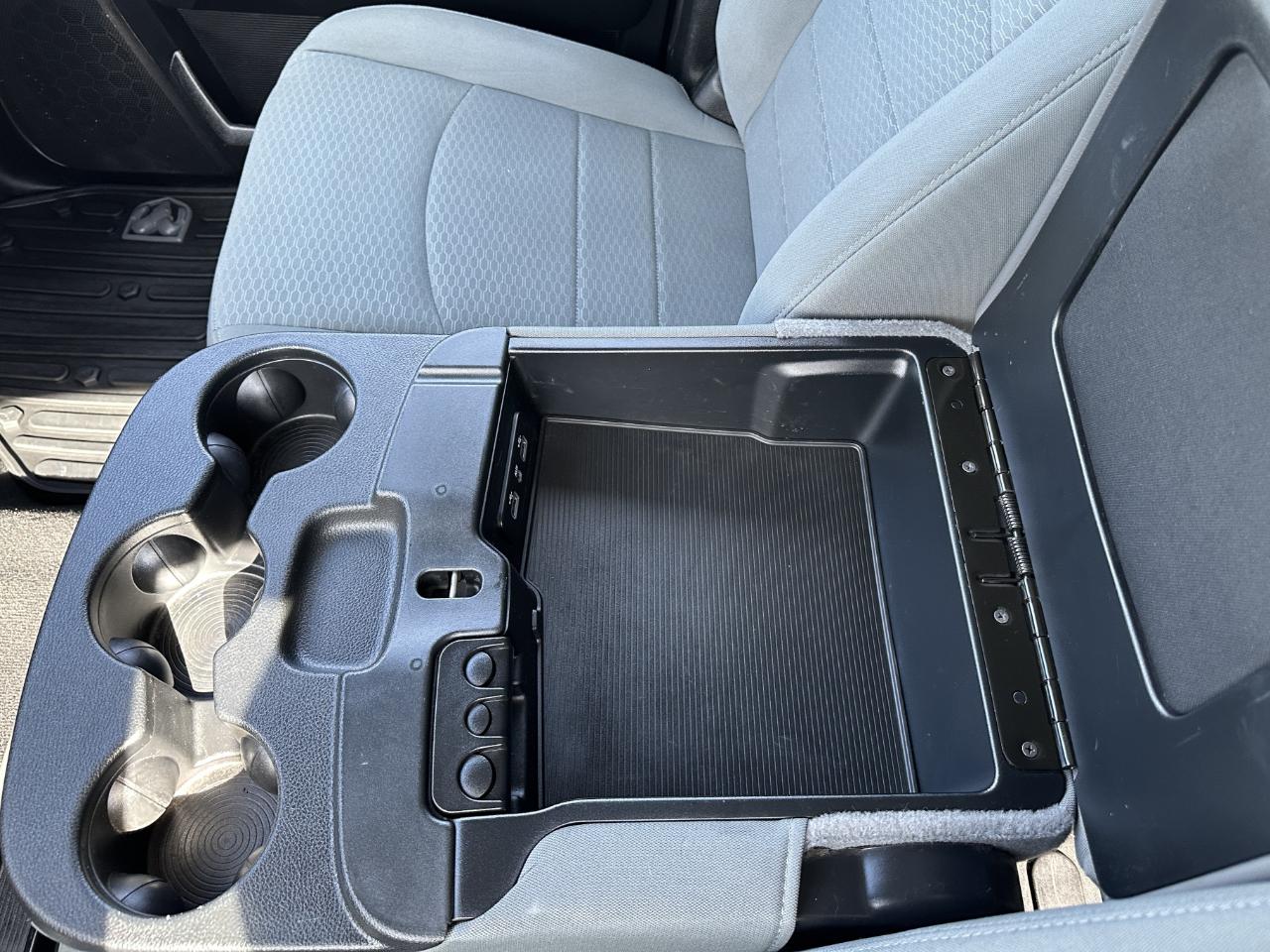 RAM 1500 SLT Crew Cab 4WD 2018