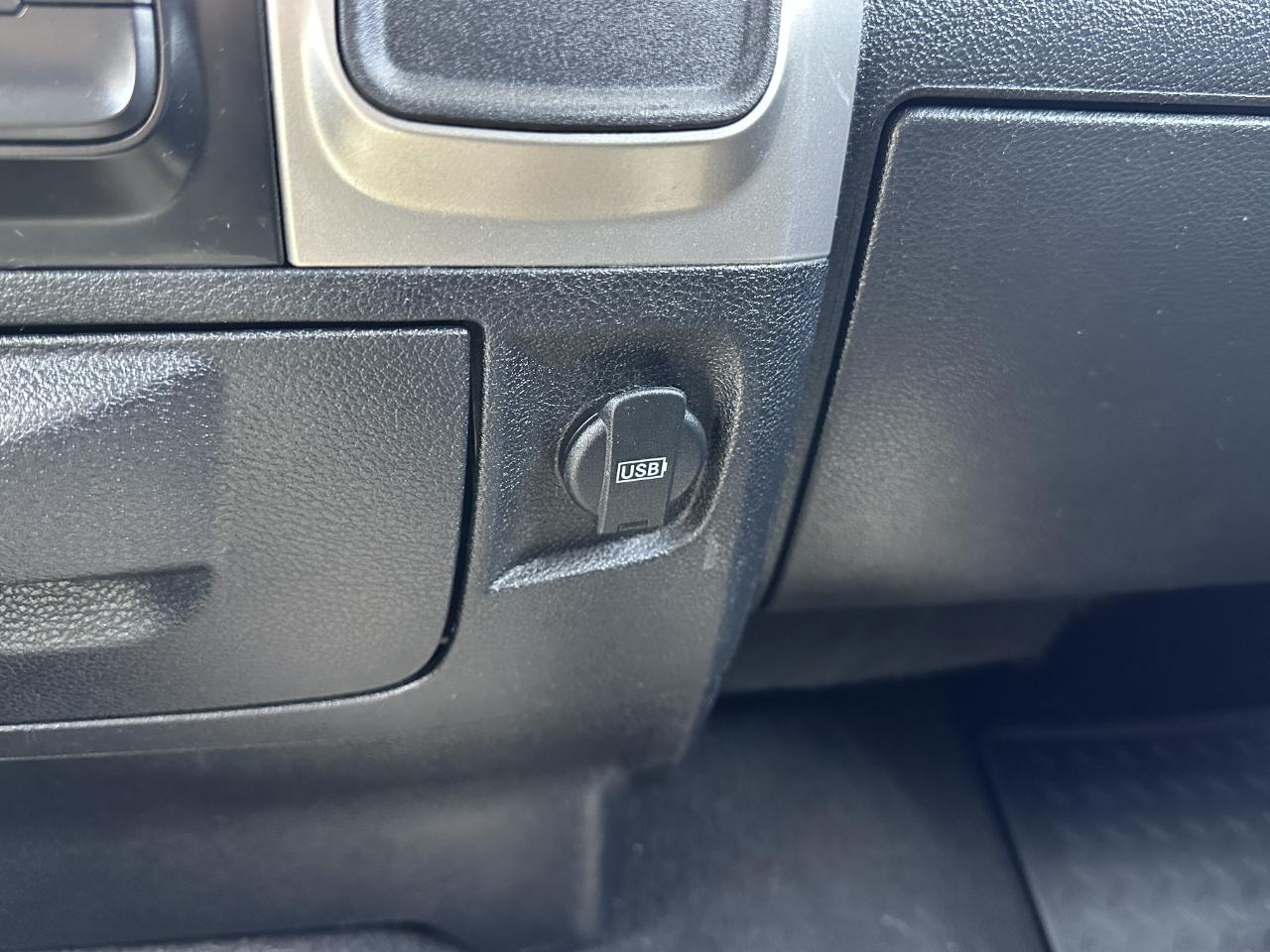 RAM 1500 SLT Crew Cab 4WD 2018