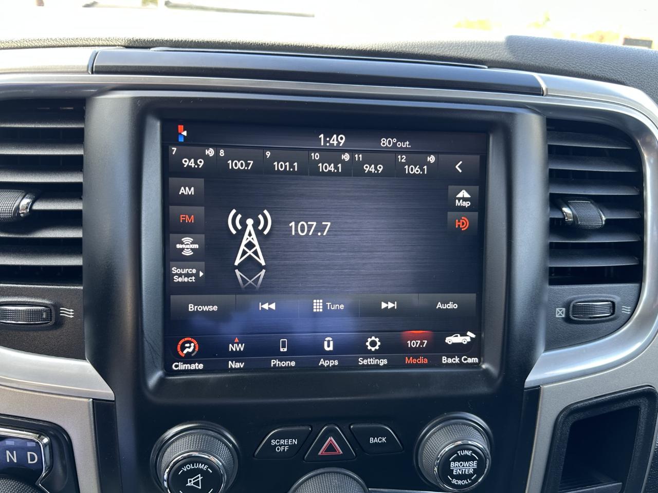 RAM 1500 SLT Crew Cab 4WD 2018