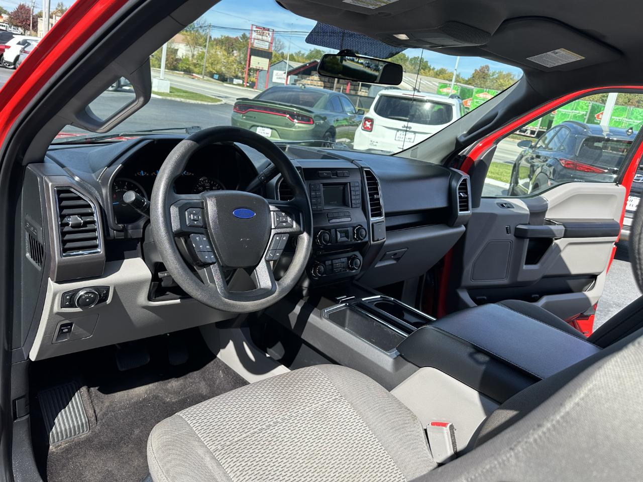 Ford F-150 4WD SuperCab 145" XLT 2016