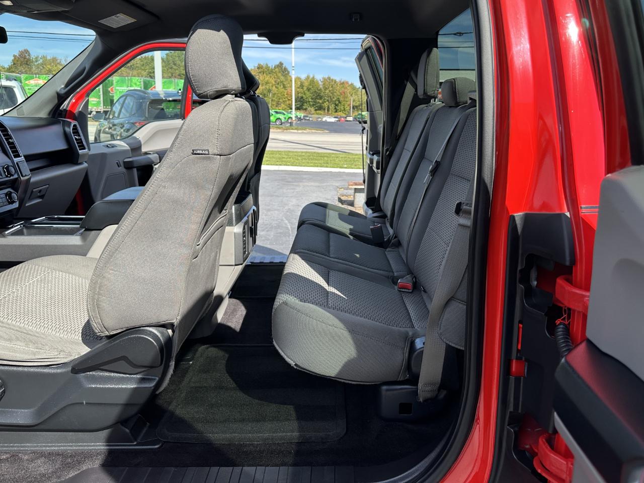 Ford F-150 4WD SuperCab 145" XLT 2016
