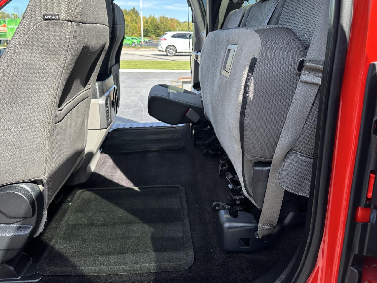Ford F-150 4WD SuperCab 145" XLT 2016