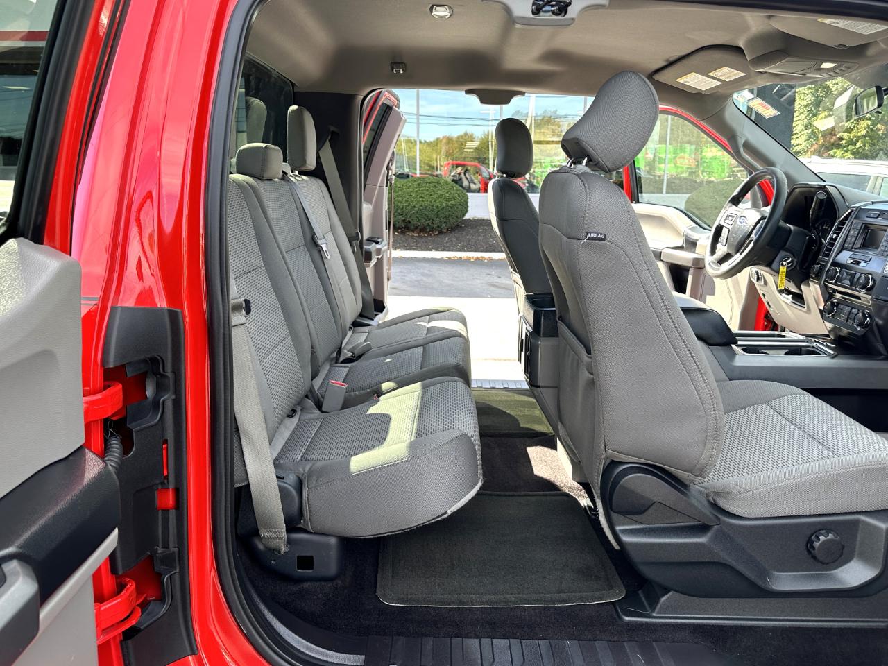 Ford F-150 4WD SuperCab 145" XLT 2016