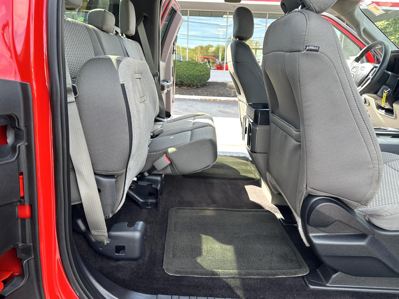 Ford F-150 4WD SuperCab 145" XLT 2016