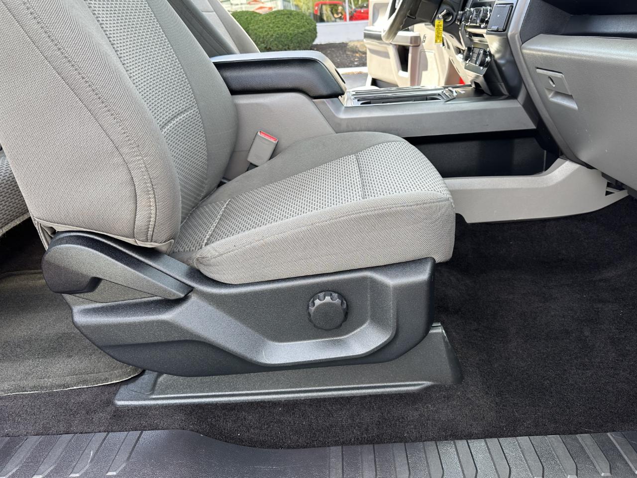 Ford F-150 4WD SuperCab 145" XLT 2016