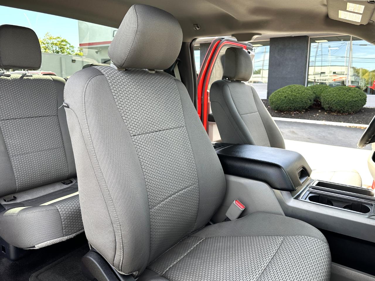 Ford F-150 4WD SuperCab 145" XLT 2016