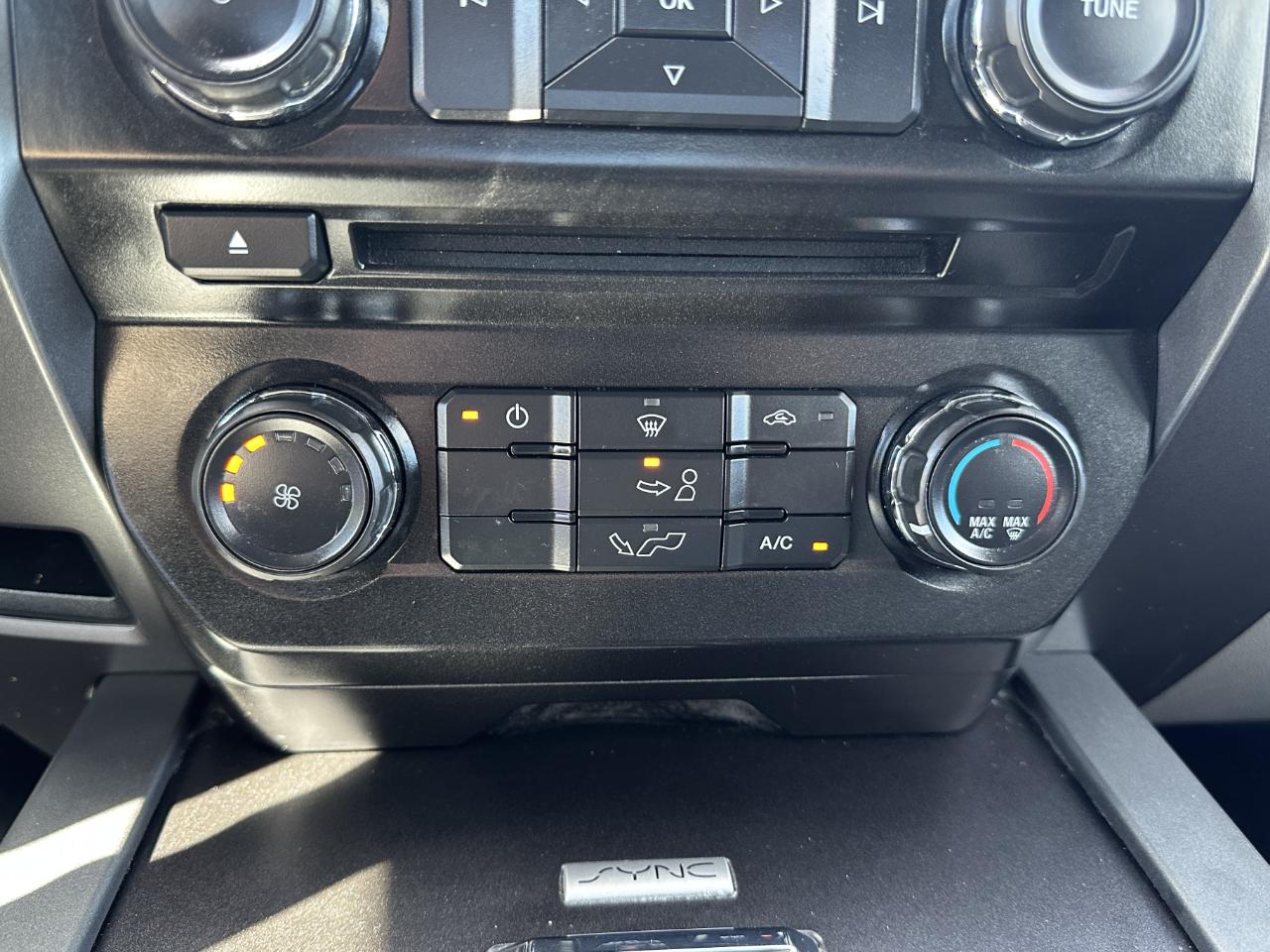 Ford F-150 4WD SuperCab 145" XLT 2016