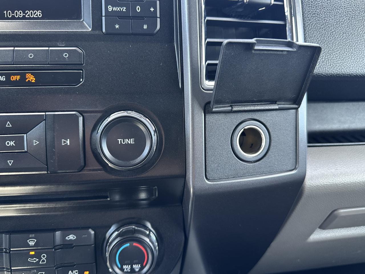 Ford F-150 4WD SuperCab 145" XLT 2016