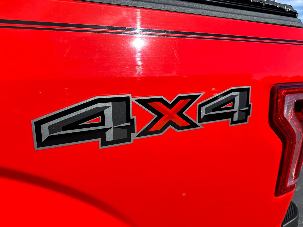 Ford F-150 4WD SuperCab 145" XLT 2016