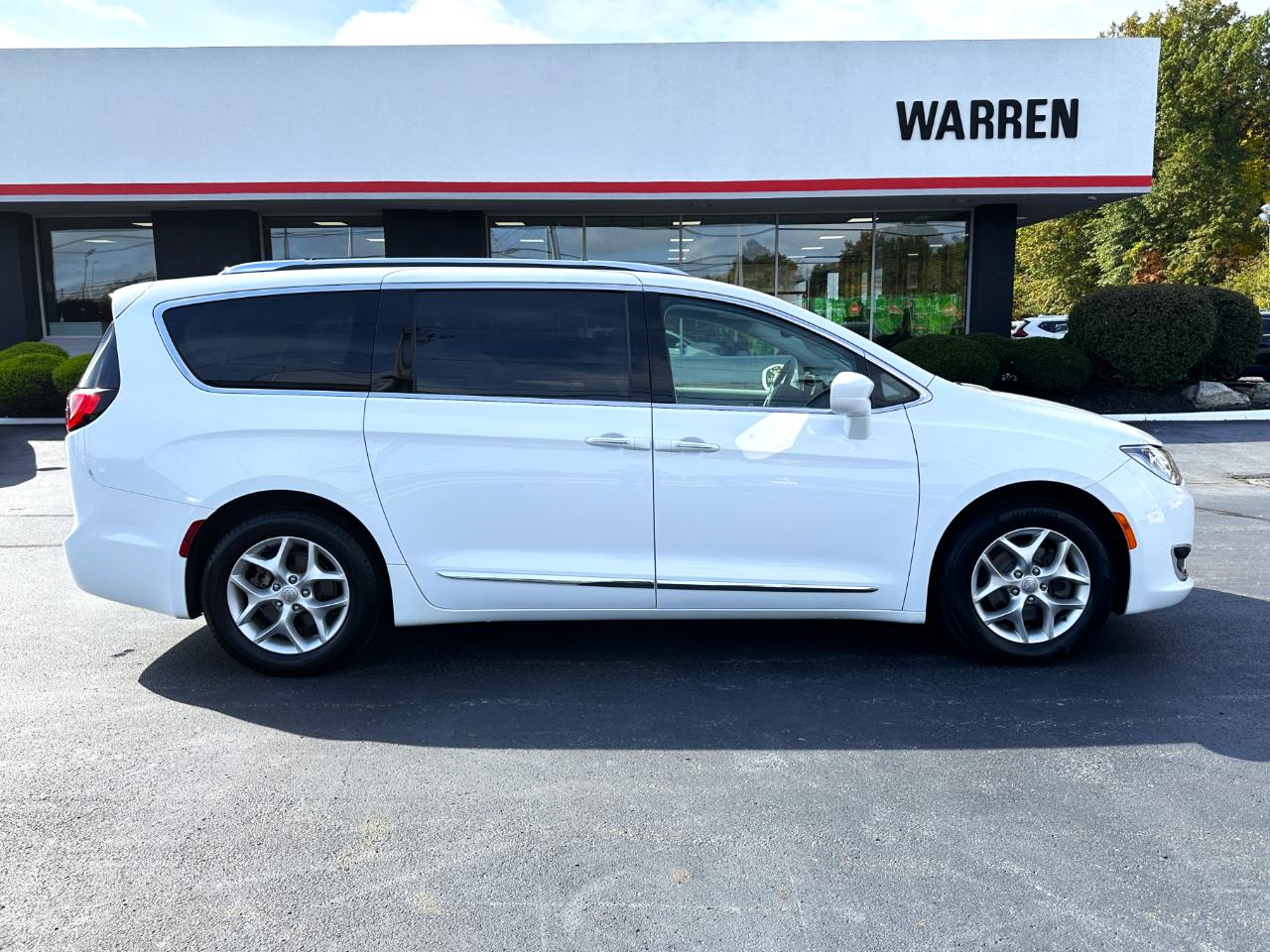 Chrysler Pacifica Touring L Plus 2019