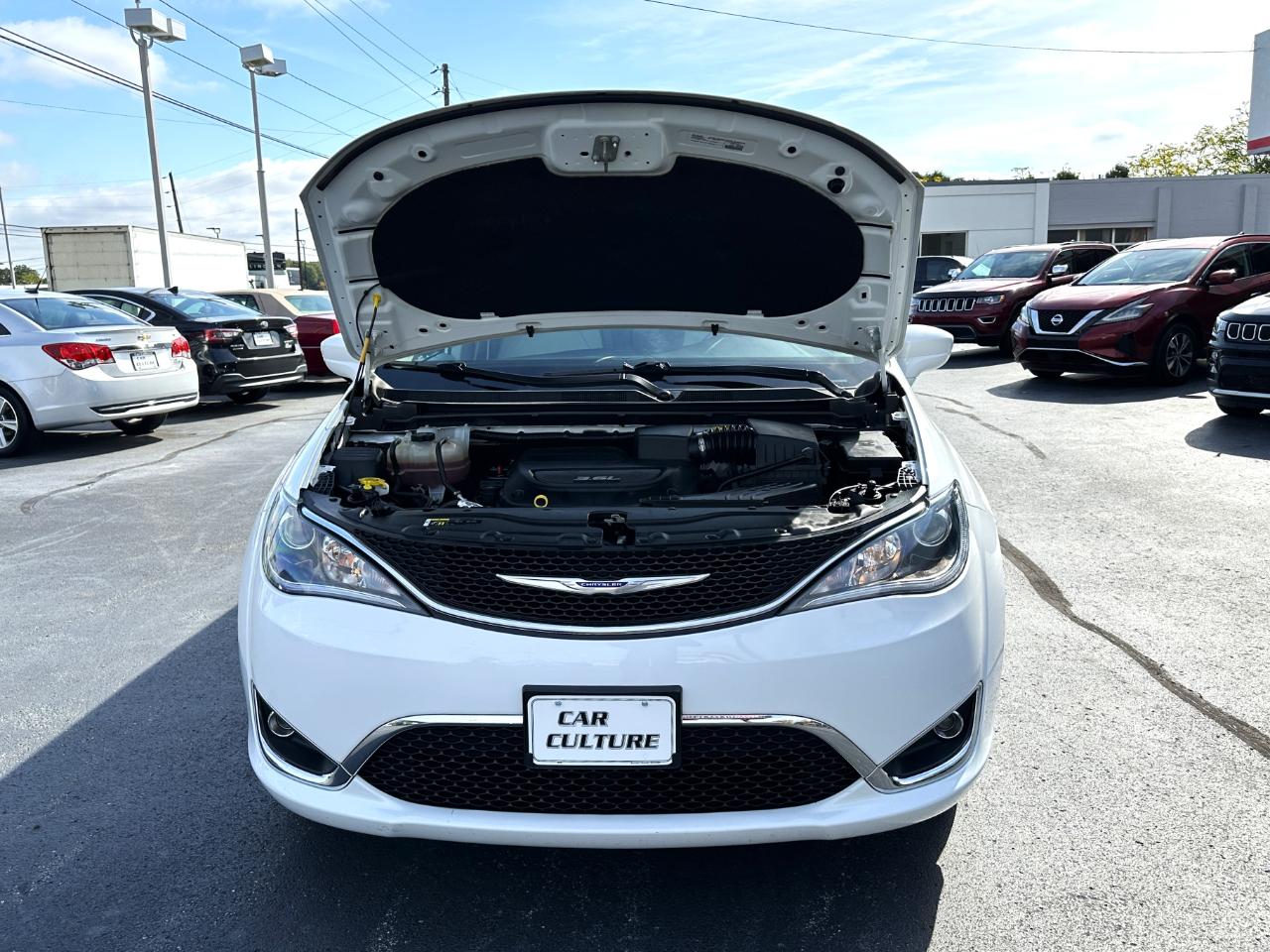 Chrysler Pacifica Touring L Plus 2019