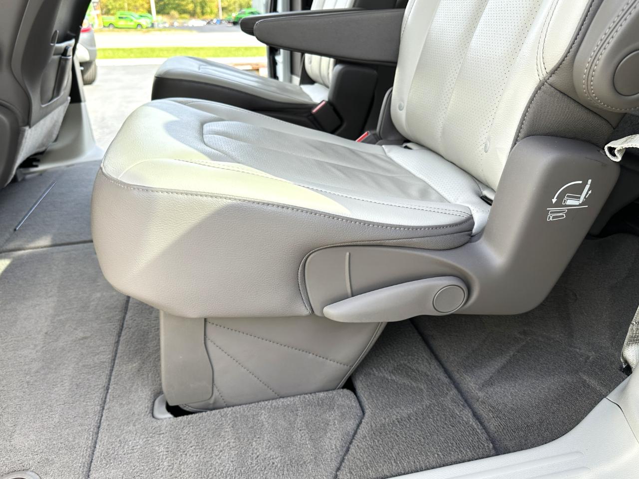 Chrysler Pacifica Touring L Plus 2019