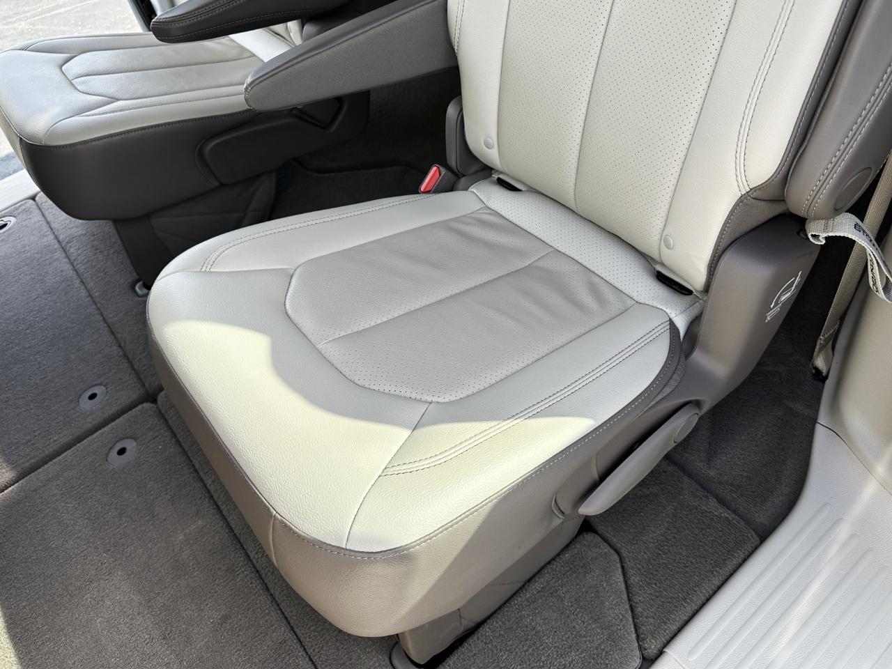Chrysler Pacifica Touring L Plus 2019