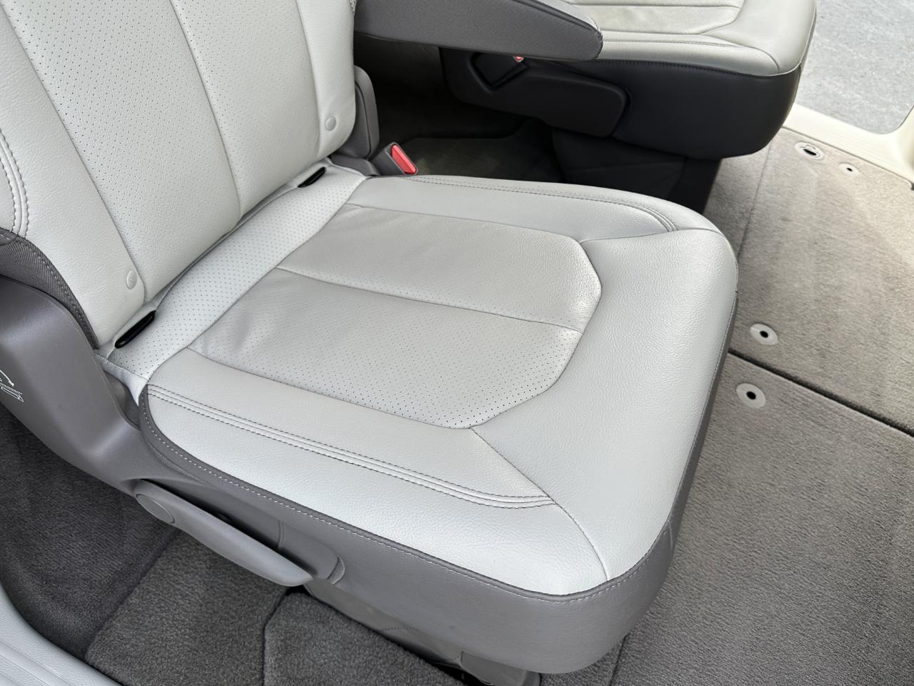 Chrysler Pacifica Touring L Plus 2019