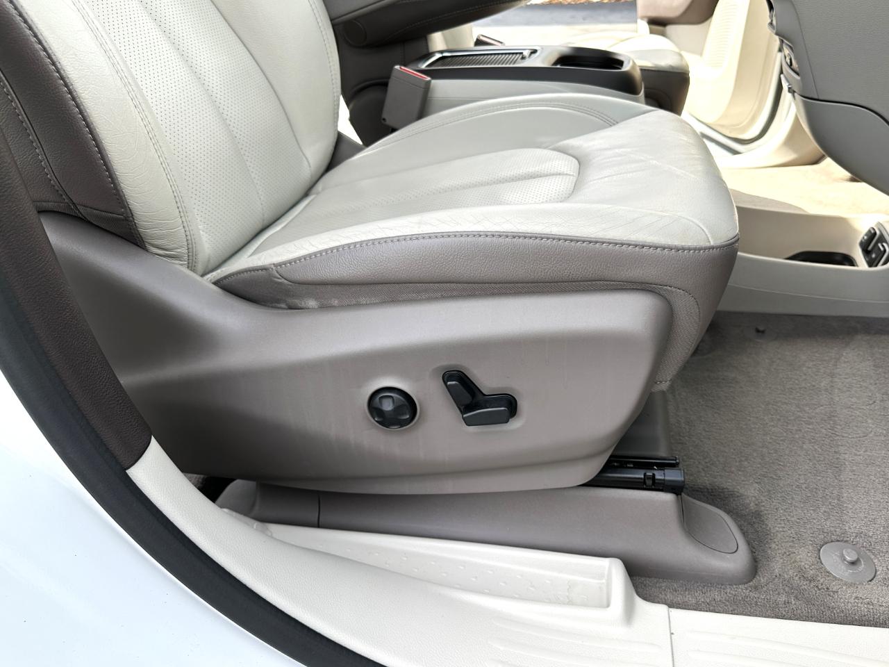 Chrysler Pacifica Touring L Plus 2019