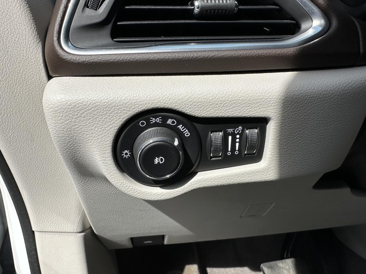 Chrysler Pacifica Touring L Plus 2019