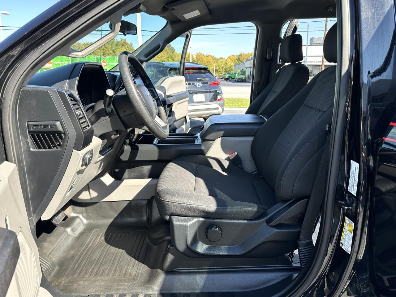 Ford F-150 4WD SuperCrew 145" STX 2020
