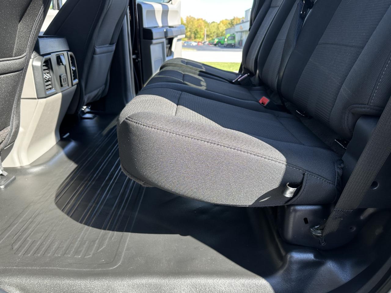 Ford F-150 4WD SuperCrew 145" STX 2020