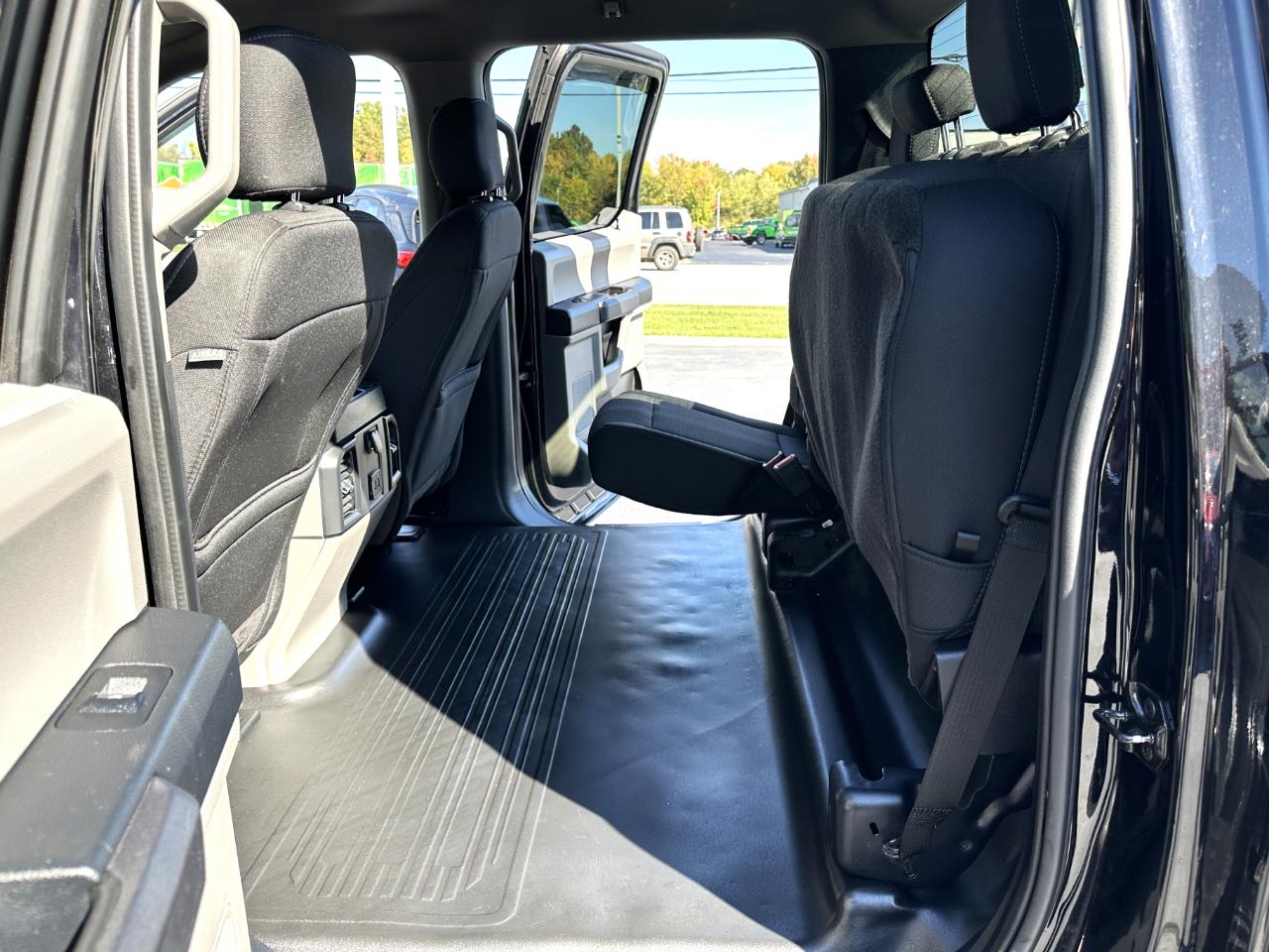 Ford F-150 4WD SuperCrew 145" STX 2020