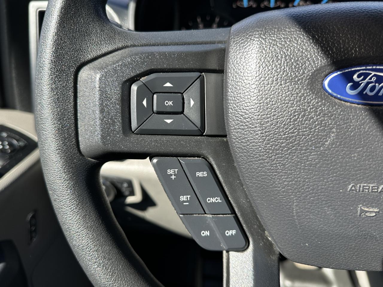 Ford F-150 4WD SuperCrew 145" STX 2020