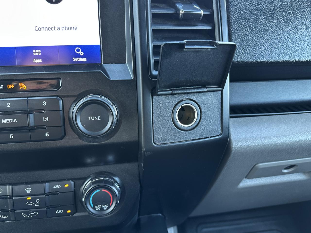 Ford F-150 4WD SuperCrew 145" STX 2020