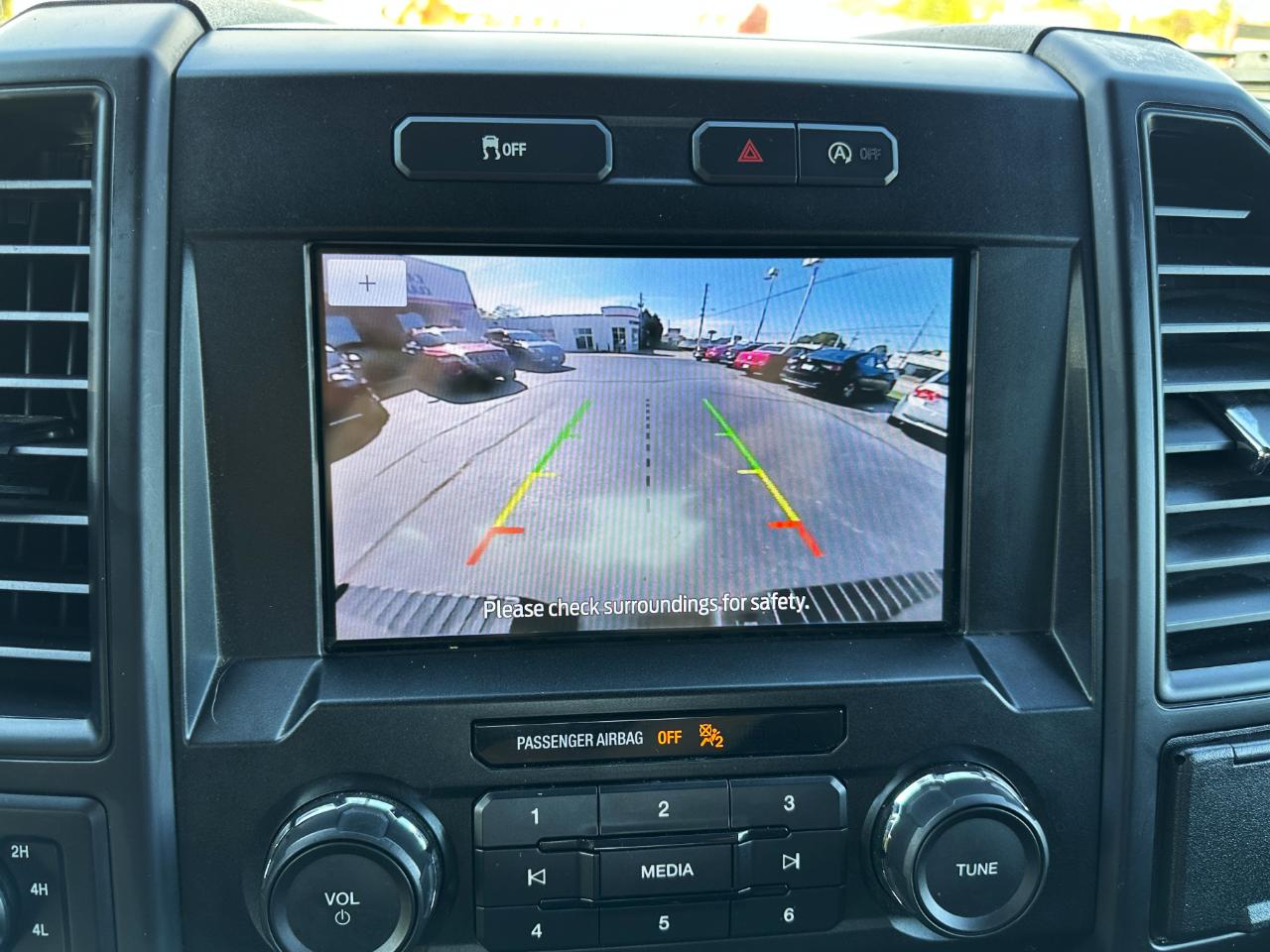 Ford F-150 4WD SuperCrew 145" STX 2020