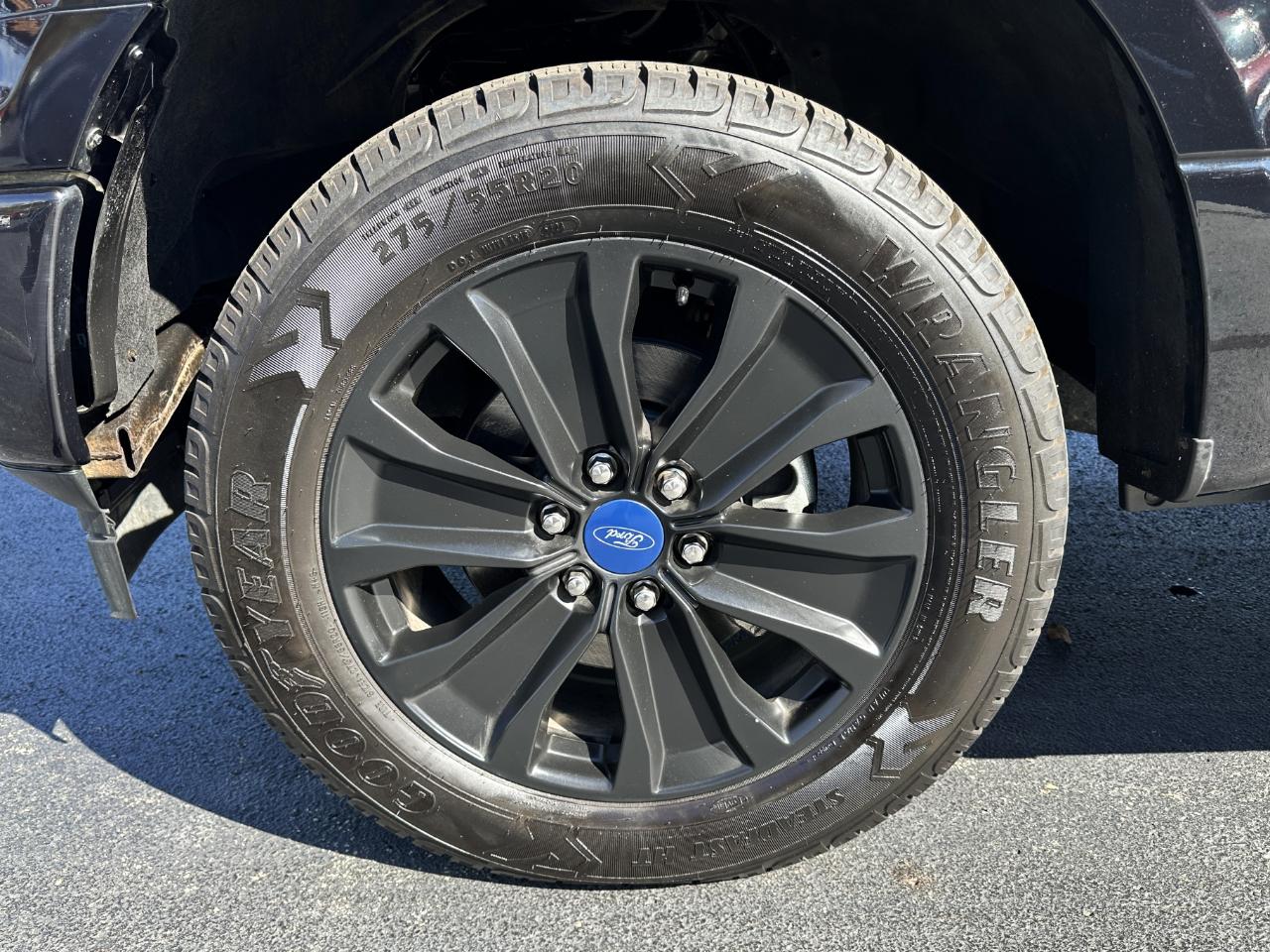 Ford F-150 4WD SuperCrew 145" STX 2020