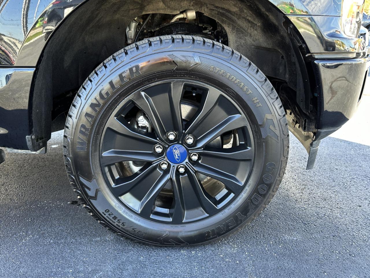 Ford F-150 4WD SuperCrew 145" STX 2020