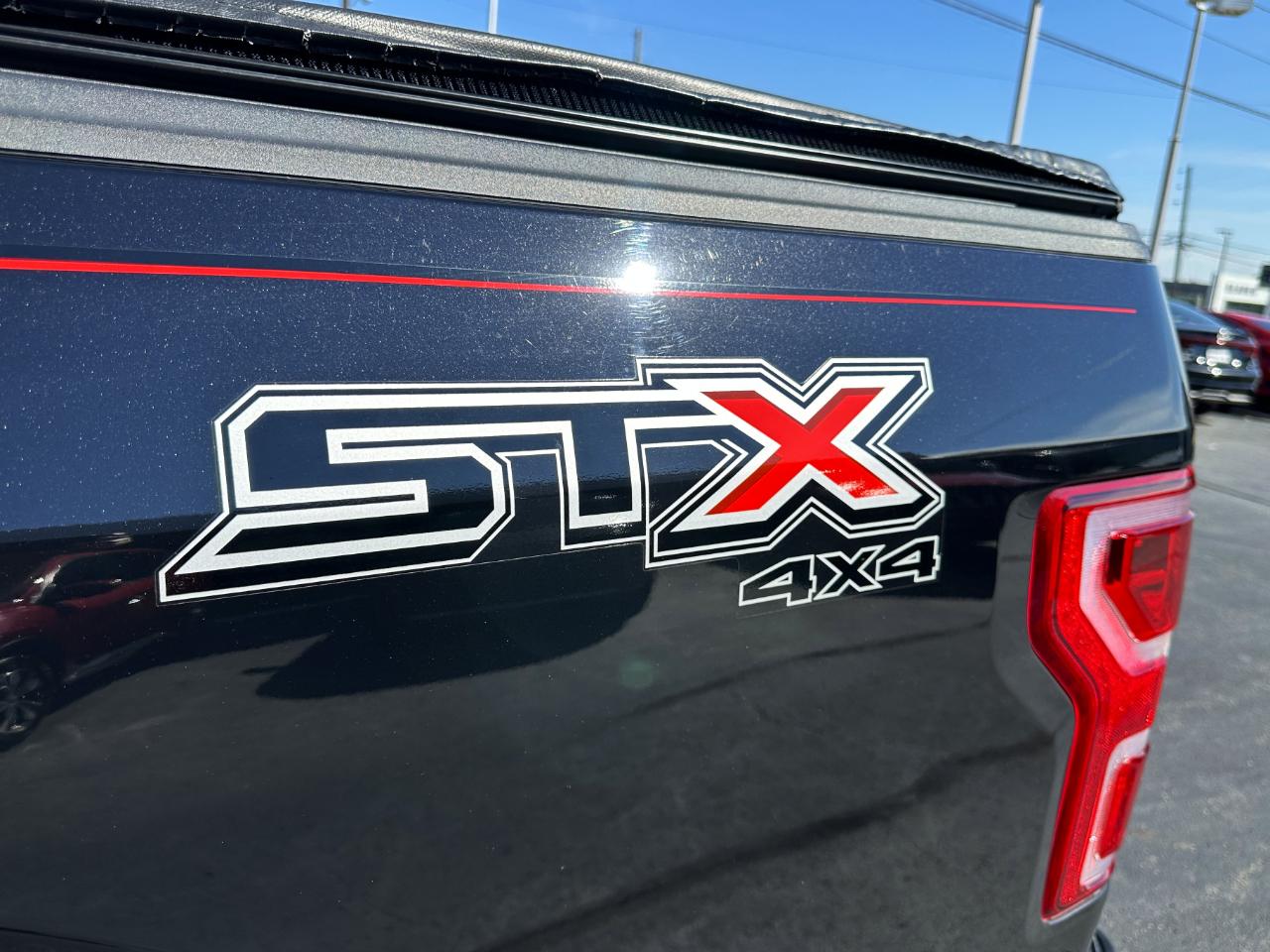 Ford F-150 4WD SuperCrew 145" STX 2020
