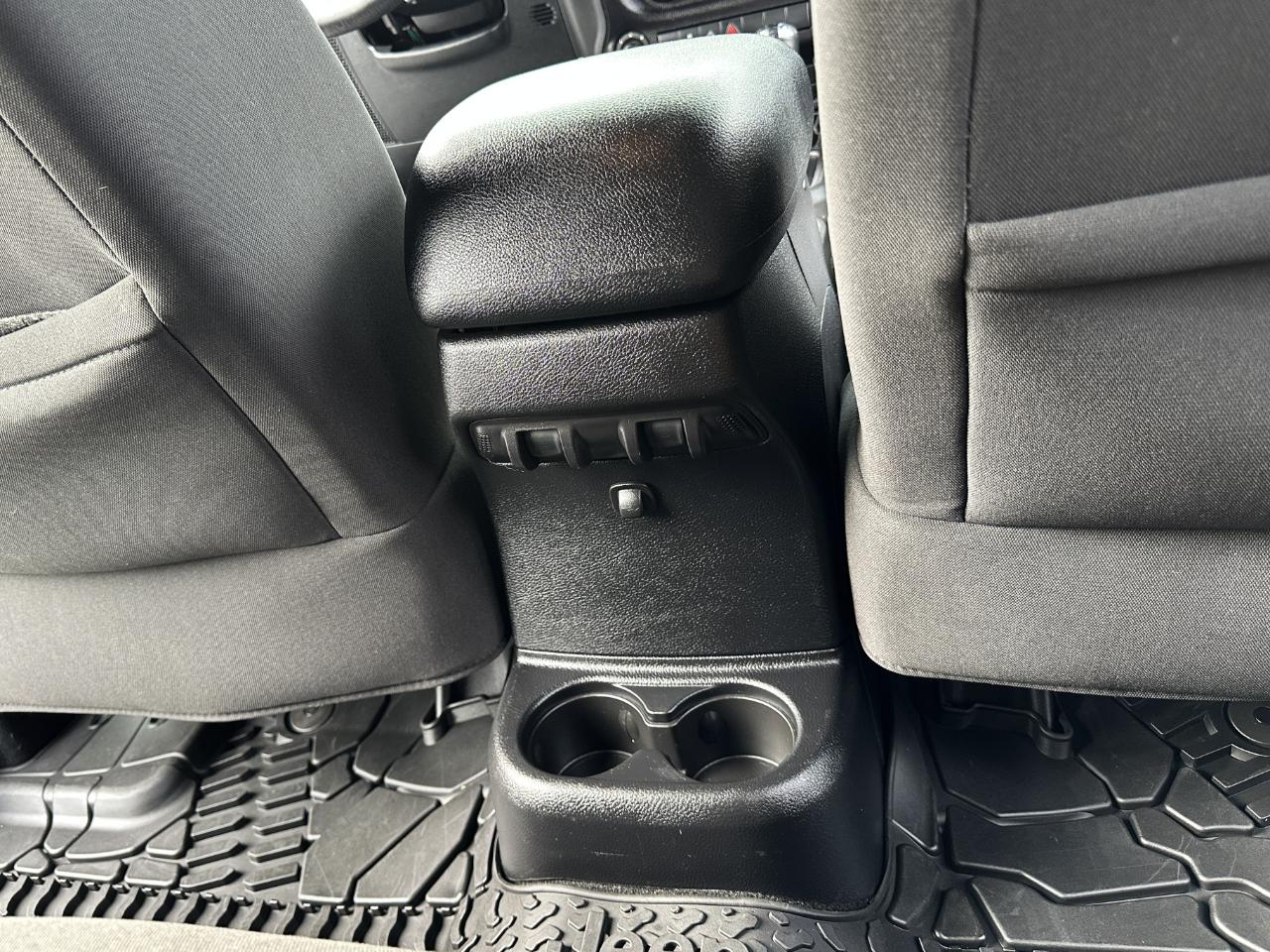 Jeep Wrangler Unlimited Sport S 4x4 2016