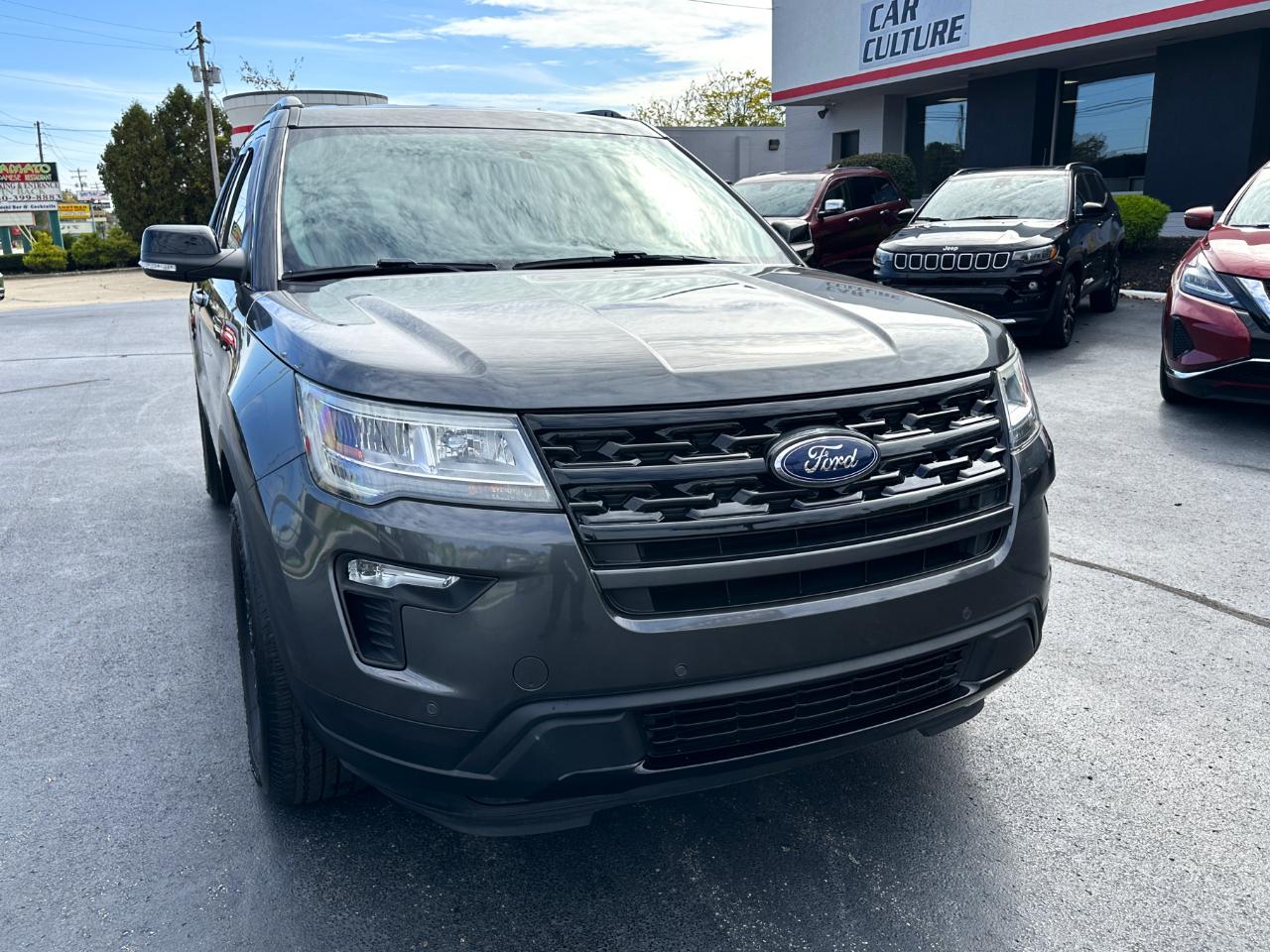Ford Explorer XLT 4WD 2018