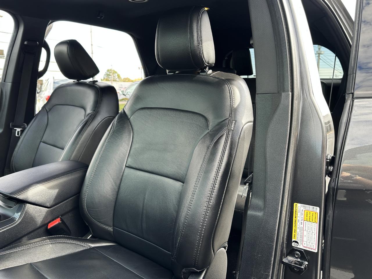 Ford Explorer XLT 4WD 2018