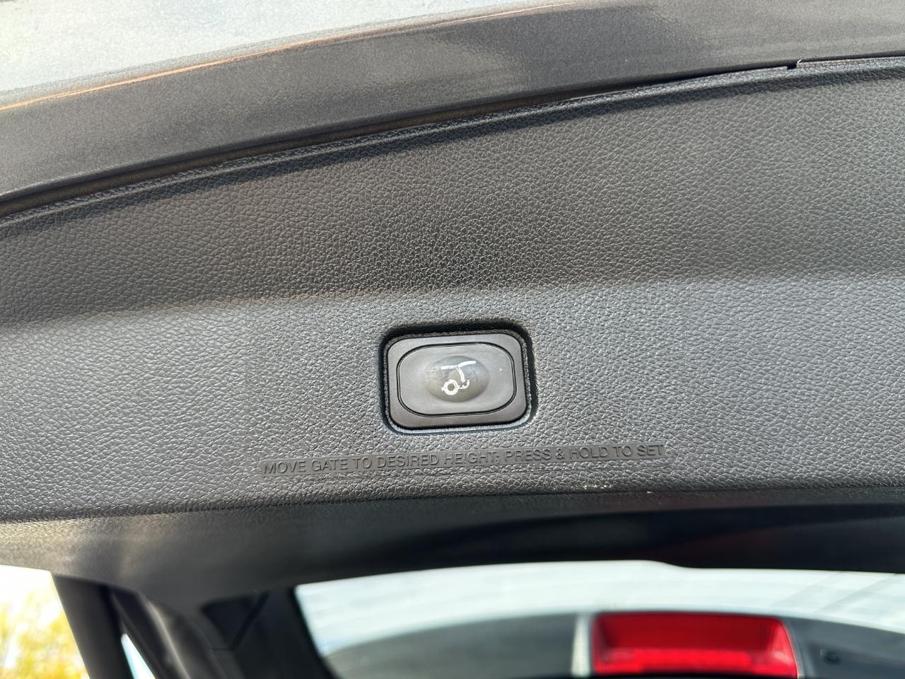 Ford Explorer XLT 4WD 2018