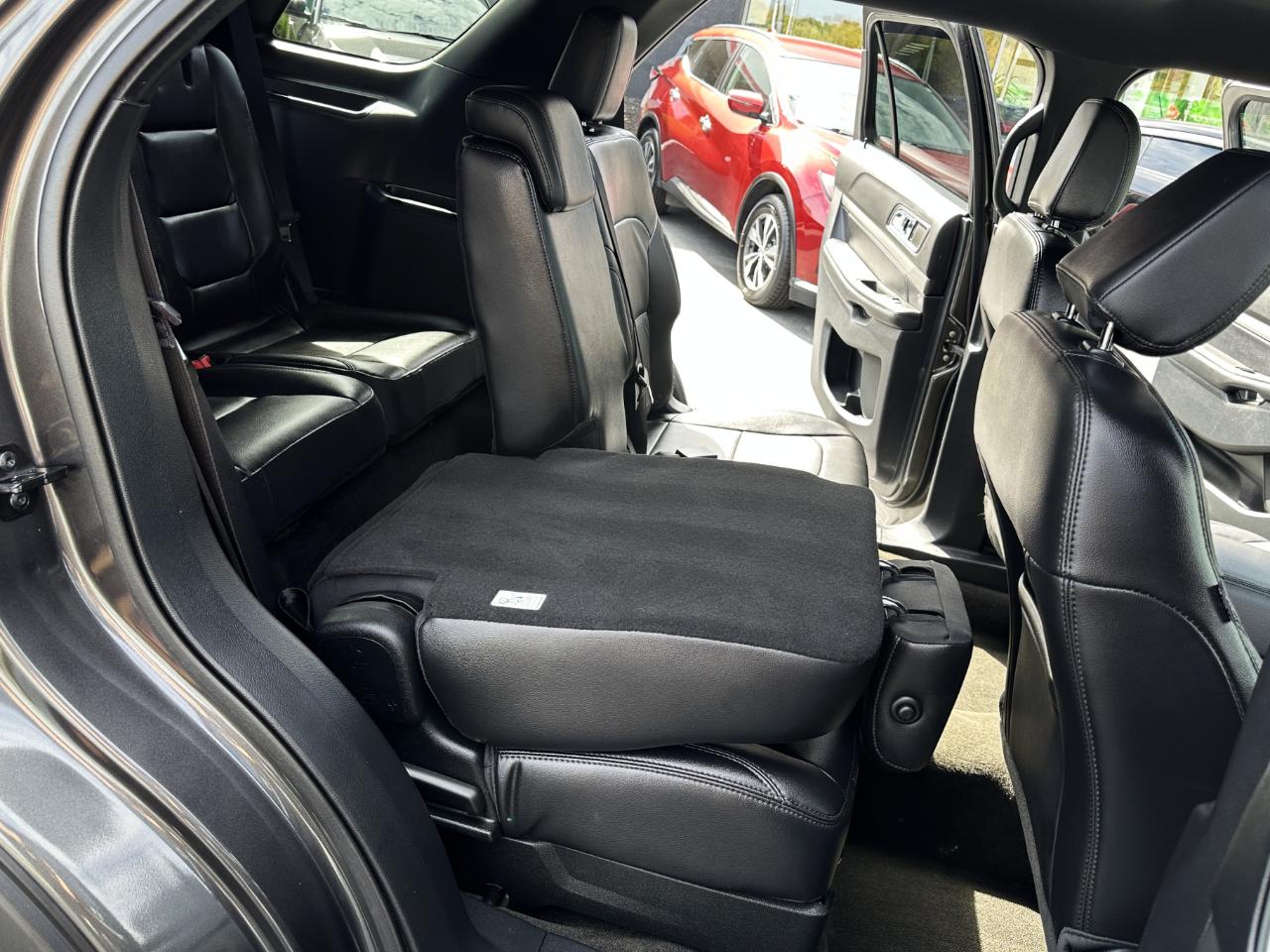 Ford Explorer XLT 4WD 2018
