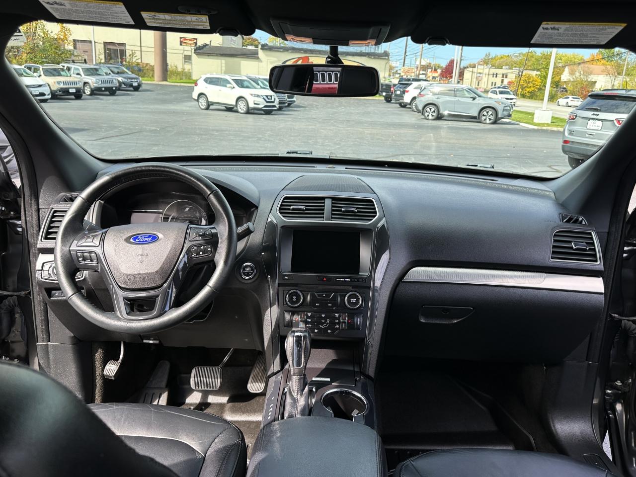 Ford Explorer XLT 4WD 2018