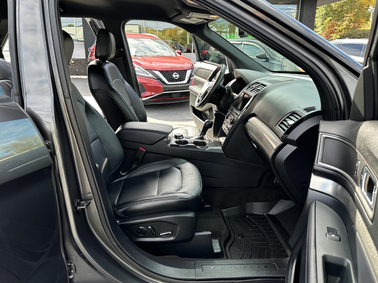 Ford Explorer XLT 4WD 2018
