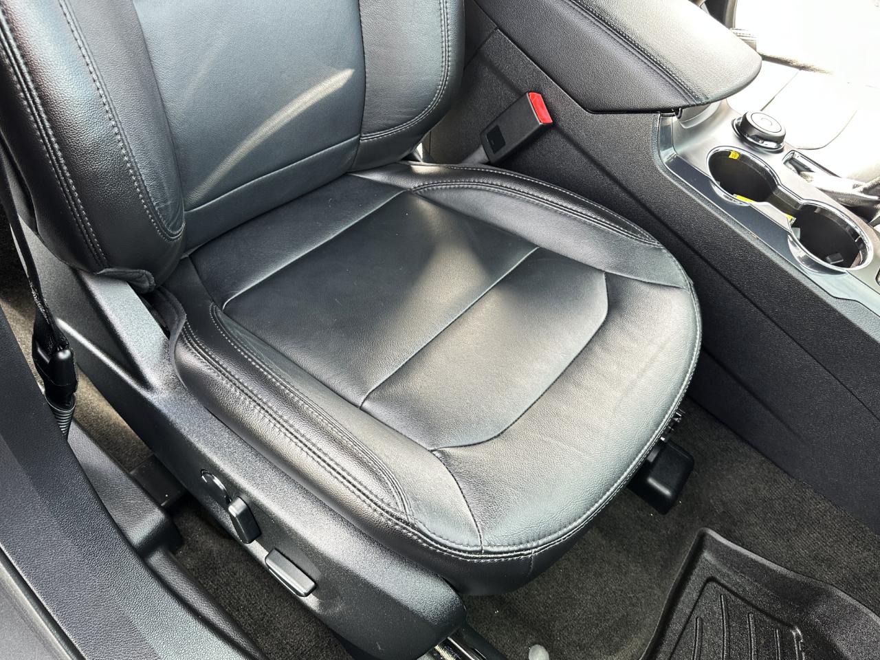 Ford Explorer XLT 4WD 2018
