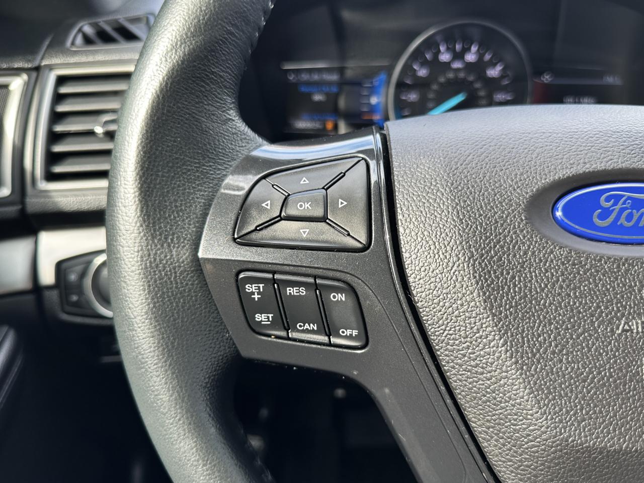 Ford Explorer XLT 4WD 2018