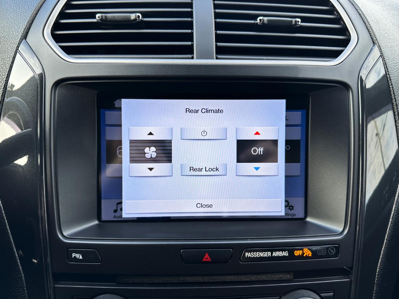 Ford Explorer XLT 4WD 2018
