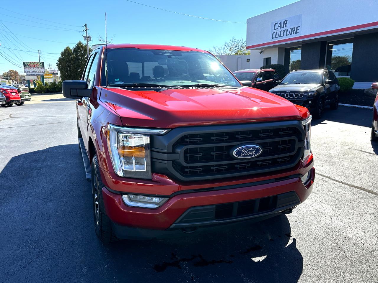 Ford F-150 4WD SuperCrew 145" XLT 2023