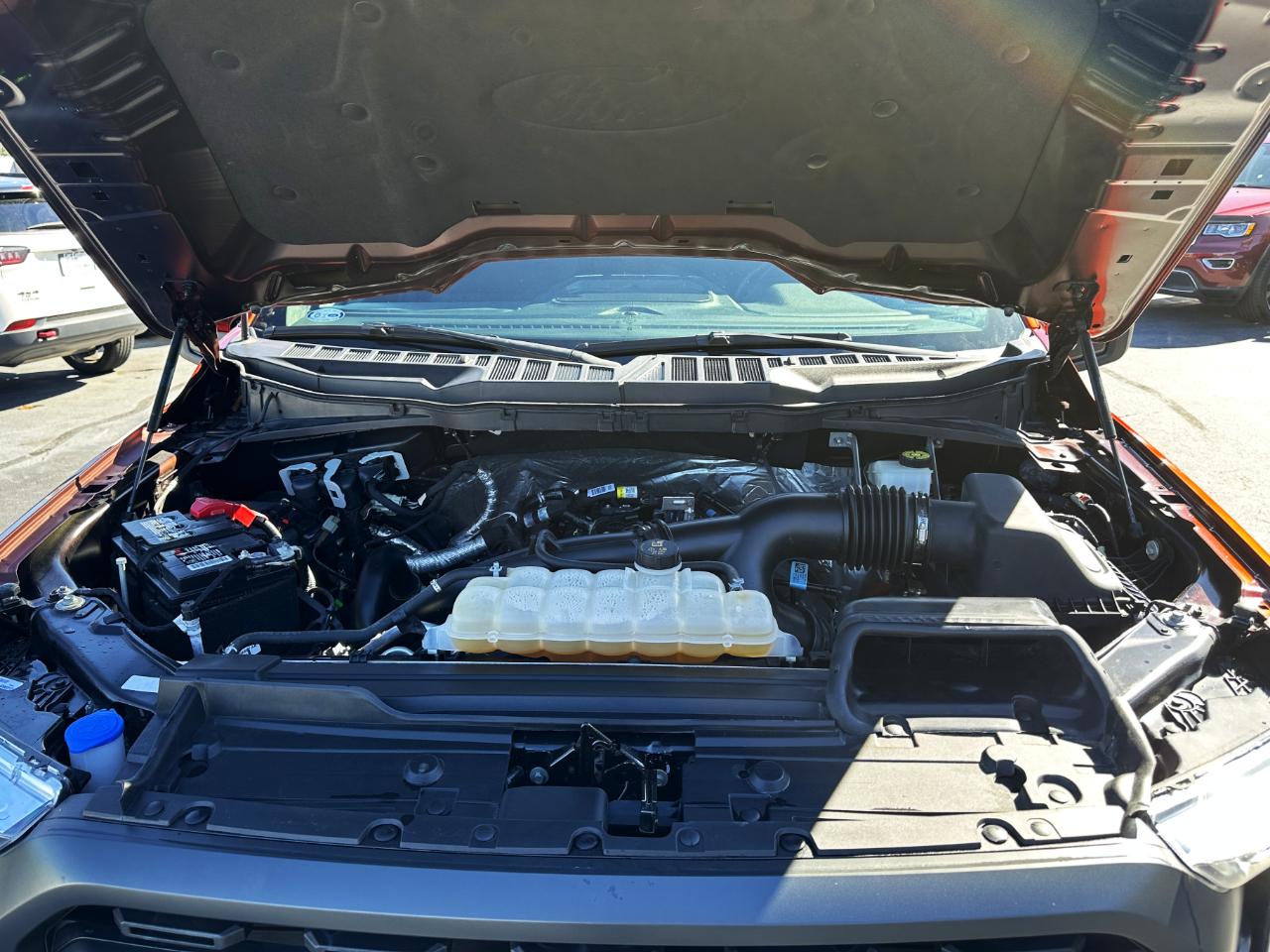 Ford F-150 4WD SuperCrew 145" XLT 2023